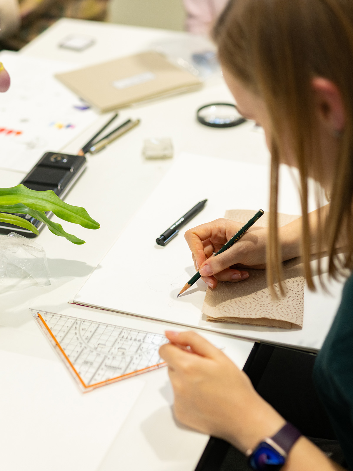 Daria drawing a botanical study — Instagram live painting session